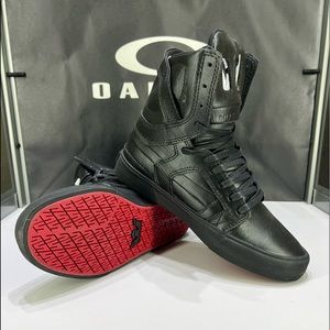 Supra Skytop 2 “red carpet” woman’s size 5.5